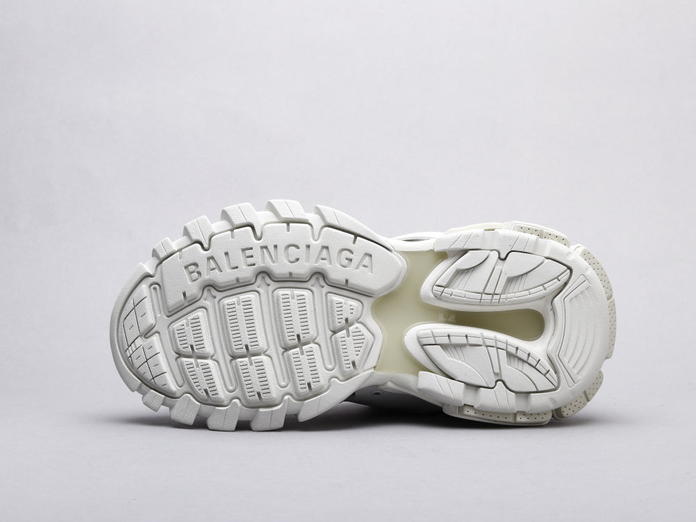 EI -Bla Track Three Generations White Sneaker
