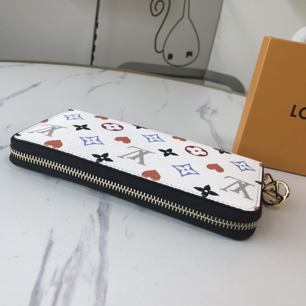 EI -New Wallets LUV 025