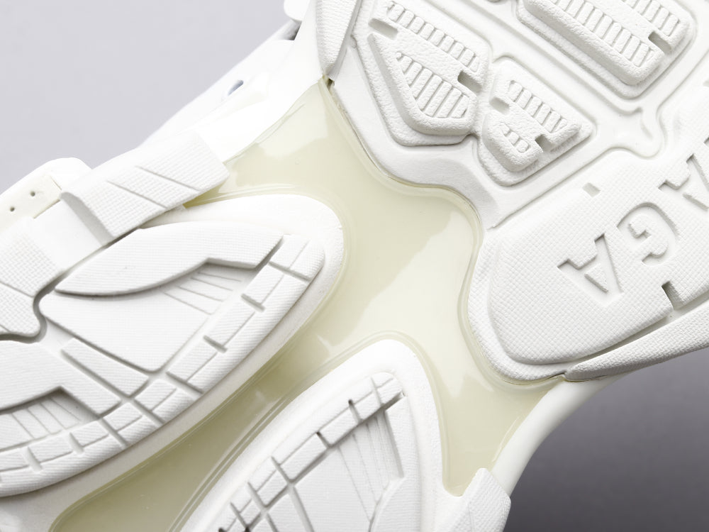 EI -Bla Track Three Generations White Sneaker