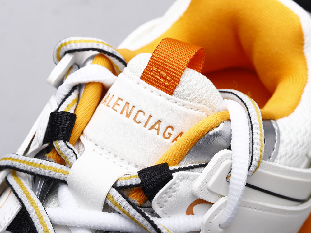 EI -Bla Track LED Orange Sneaker