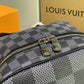 EI - Top Handbags LUV 117