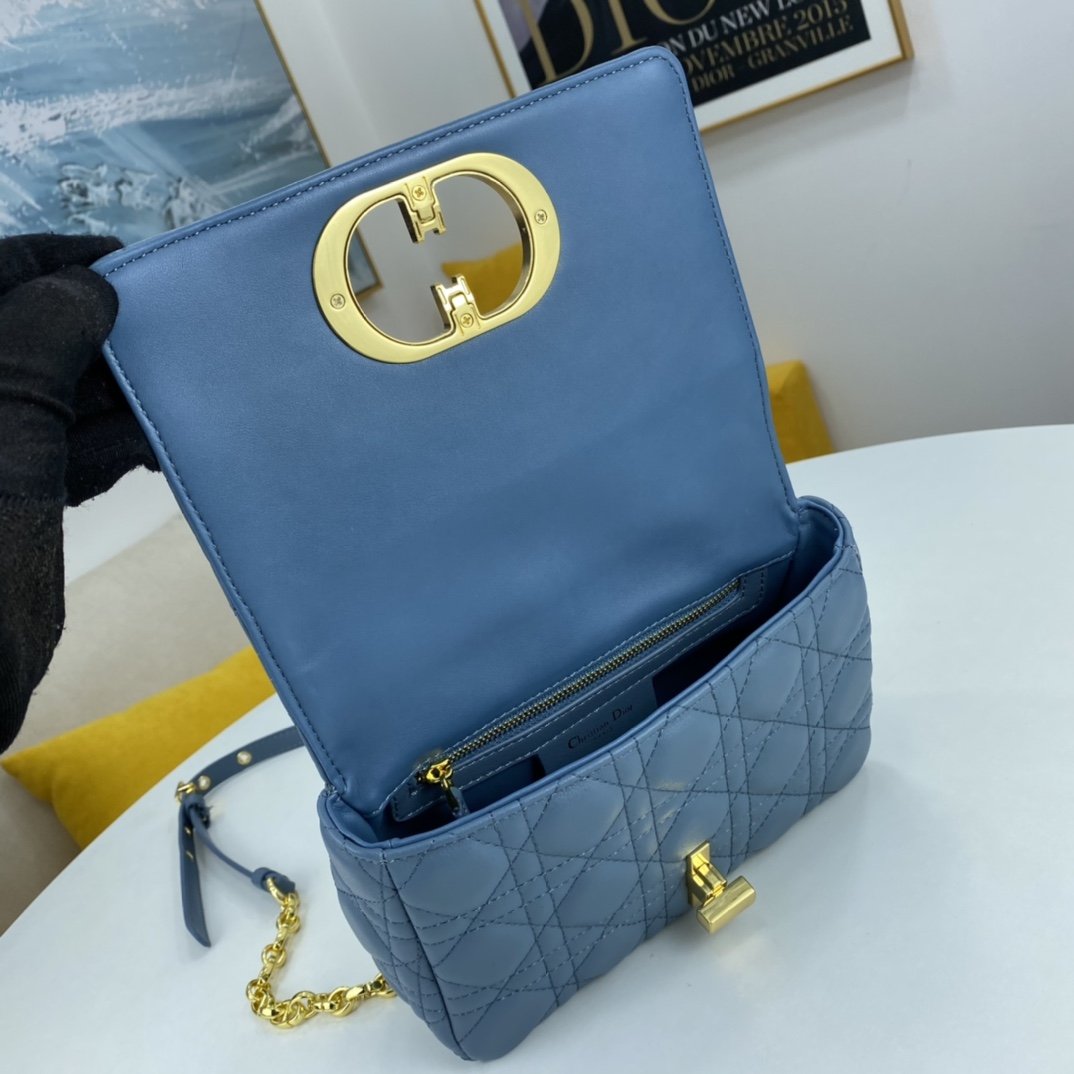 EI - Top Handbags DIR 065