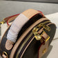 EI - Top Handbags LUV 074