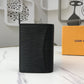 EI -New Wallets LUV 080