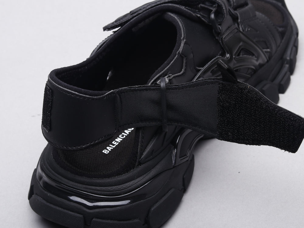 EI -Bla Track Sandals Black Sneaker