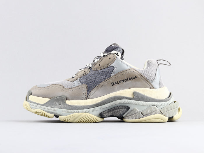 EI -Bla Triple S Grey Sneaker