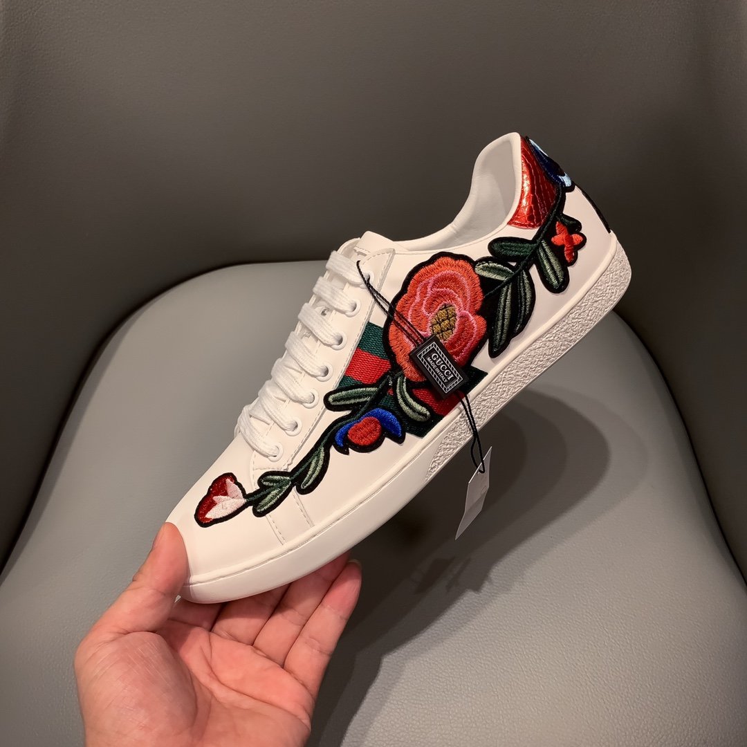 EI - GCI  Wmns Ace Embroidered 'Floral'  SNEAKER 121